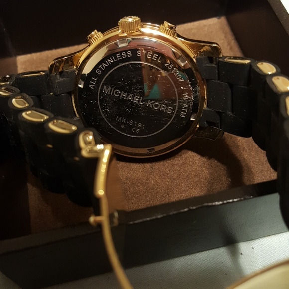 Michael Kors Black Runway woman's watch - Picture 4 of 5